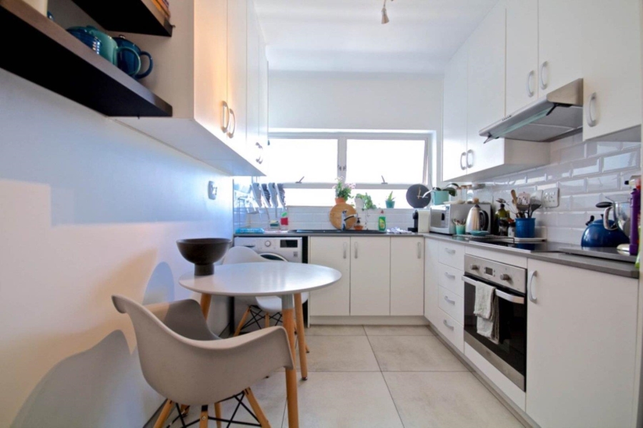 To Let 2 Bedroom Property for Rent in Mouille Point Western Cape